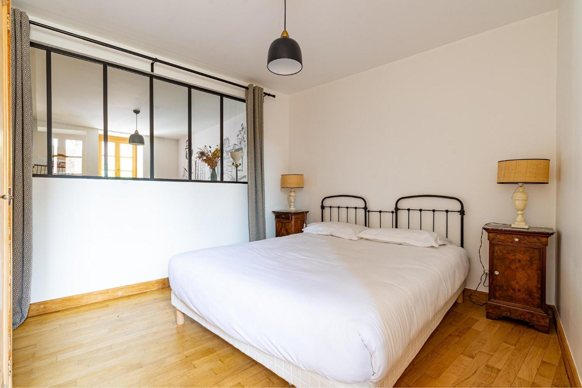 La Maison George Flavigny-sur-Ozerain Room photo